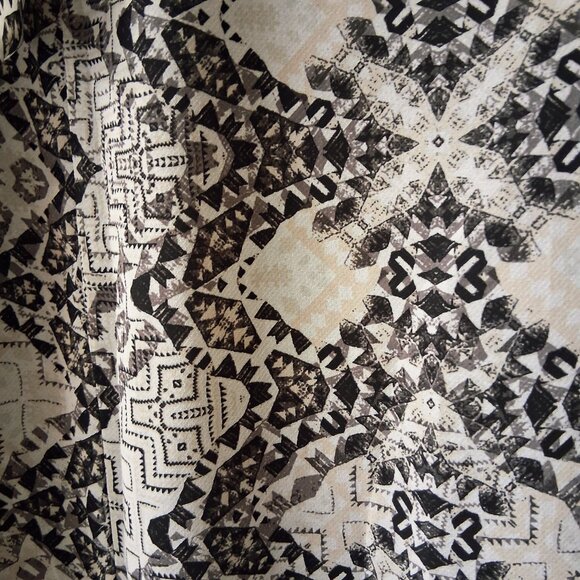 BCBG Black & White Abstract Sheer Sleeves Dress sz M /B9 - Picture 4 of 7